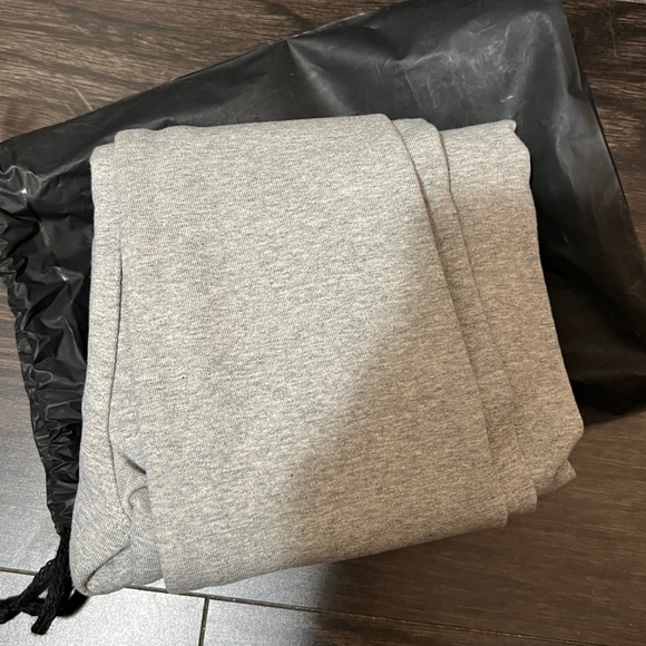 female woman legging - Picture 2 of 2